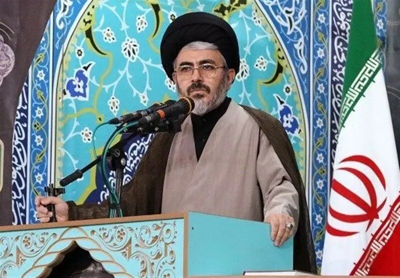 امام جمعه ارومیه: نمیتوانیم شکر نعمت زندگی در جمهوری اسلامی را به جا آوریم