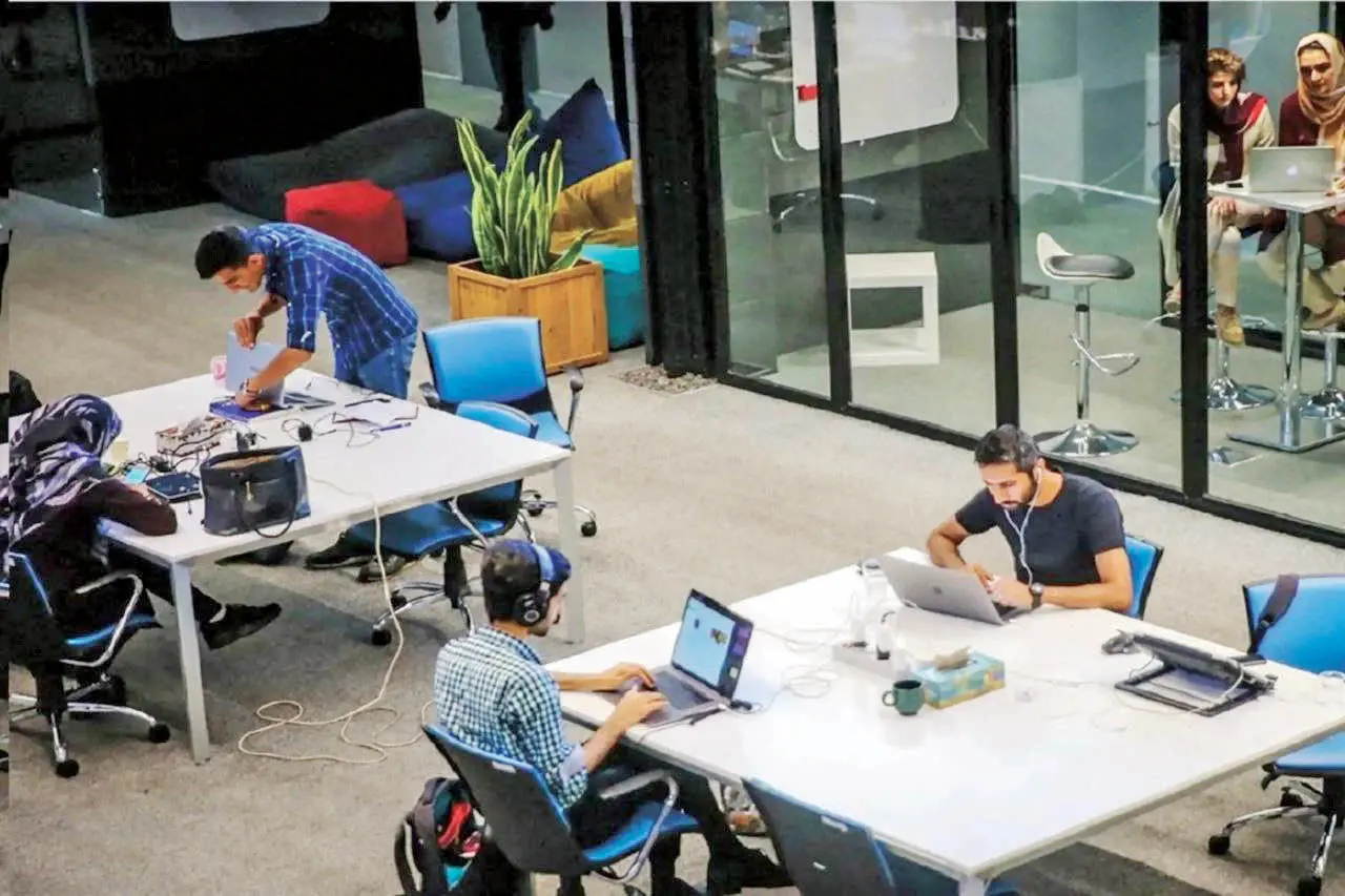 آفات مداخلات دستوری/خواسته مشترک اکوسیستم استارتاپی ایران عدم‌مداخله دولت در اقتصاد پلتفرمی است