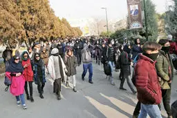 دانشگاه زنده است؟بررسی عملکرد جنبش دانشجویی در اعتراضات اخیر و انتقاد بعضی گروه‌ها به نوع فعالیت دانشجویان معترض