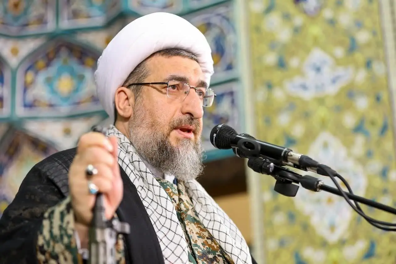 امام جمعه تبریز: در زمان کنونی موضوع صلح و مذاکره نیست، بلکه متارکه موقت جنگ است