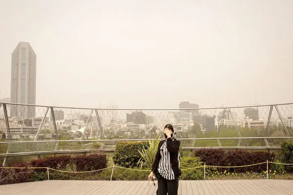 بحران پنهان بارداری/وزارت بهداشت به «هم‏‌میهن» از کاهش مرده‌‏زایی می‌‏گوید اما پزشکان و پژوهش‏‌ها افزایش سقط جنین و نقایص جنینی بر اثر آلودگی هوا را تایید می‏‌کنند