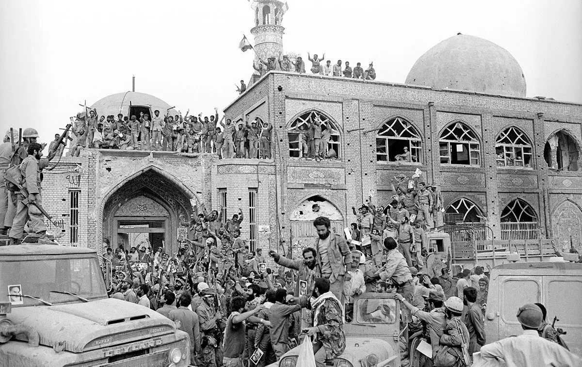 خوزستان میچسبید به ماه/ درباره عکس سعید صادقی از روز آزادی خرمشهر