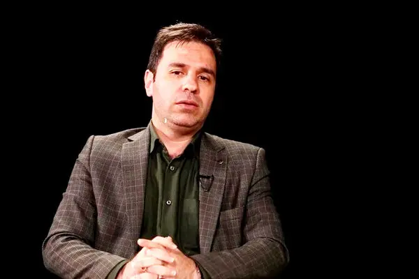 حسن حسن‌‏خانی کارشناس اقتصادی: منافع همه در ثبات بازار ارز است