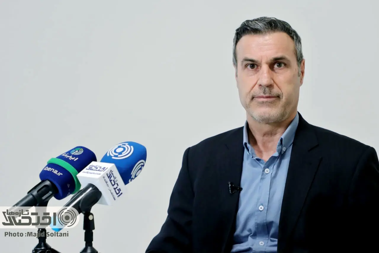 محمدتقی فیاضی کارشناس اقتصادی: اصلاحات قیمتی ارز به تنهایی نتیجه نمیدهد