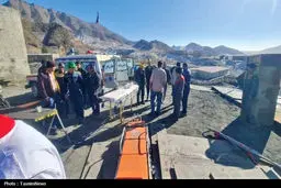 آسیب جانی نداشت/ریزش معدن بافق و حبس 24 کارگر 