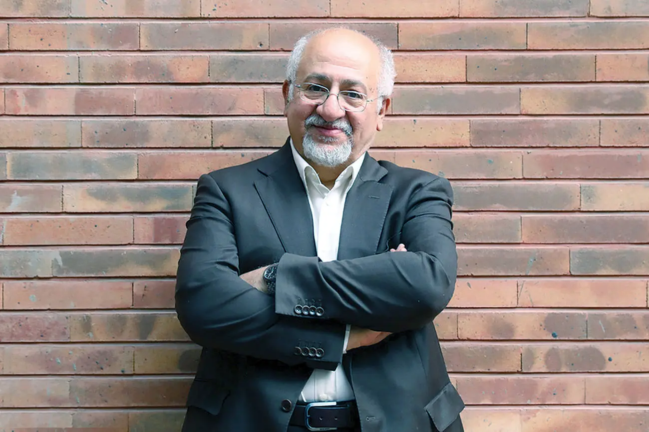 محمدجواد حقشناس عضو شورای مرکزی حزب اعتماد ملی: اگر رای مردم را میخواهید کابینه را ترمیم کنید