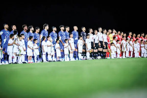 دربی 8000 نفری/درباره شهرآورد فردای تهران که به خاطر آماده نبودن استادیوم دراراک برگزار می‌شود