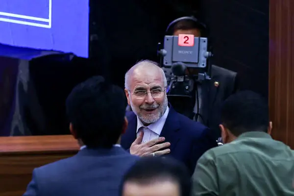 اشکال از شماست نه دولت