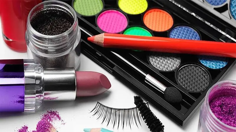 اعلام اسامی محصولات آرایشی غیرمجاز