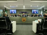 مناقشه ارزی مدنی‌زاده و فرزین/وزیر اقتصاد اعلام کرد پاسخگوی هیچ‌یک از سیاست‏‌های ارزی نیست
