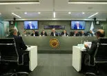 مناقشه ارزی مدنی‌زاده و فرزین/وزیر اقتصاد اعلام کرد پاسخگوی هیچ‌یک از سیاست‏‌های ارزی نیست