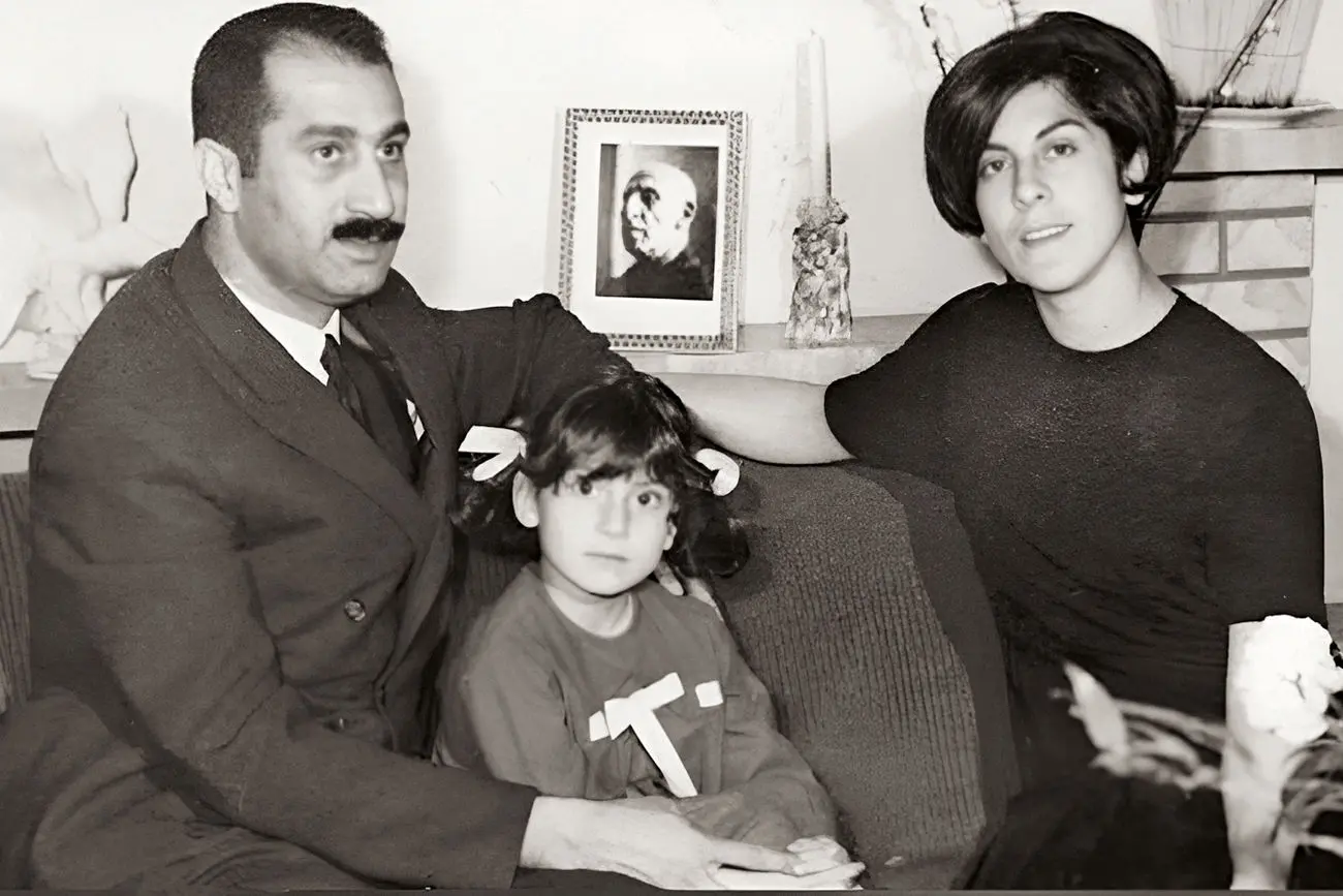 مهم‌تر از ایـران نداشتند/زندگی وسیاست‌ورزی خانواده فروهر از نگاه پرستو فروهر