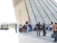 زخمه‌ای برای زخم جنگ/ خوانندگان و نوازندگان، صدا و ساز خود را برای همدلی با مردم کوک کردند