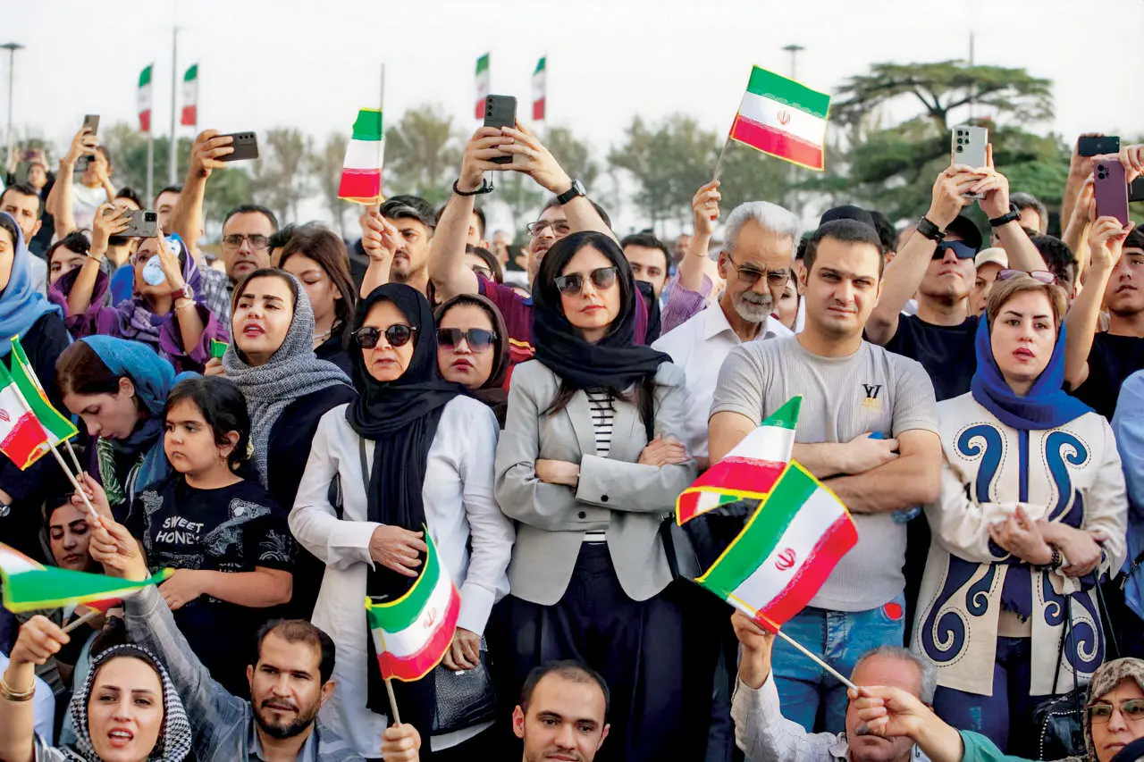 احمد بخارایی مدیر گروه سیاسی انجمن جامعهشناسی ایران: نقطه آغاز بازاندیشی مردم هستند