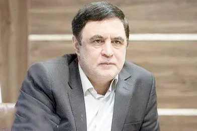 ناصر ایمانی فعال سیاسی اصولگرا: پزشکیان هم باید مثل قالیباف تذکر می‌داد