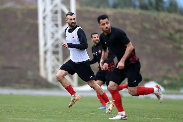 تمرین پرسپولیسی‌ها زیر بارش باران بدون مصدوم
