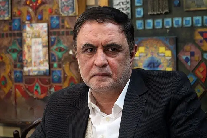 ناصر ایمانی: مردم حکومت و نظام را استوار نگه میدارند