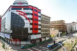 تجمع کسبه پاساژ علاءالدین در اعتراض به نوسانات ارزی

