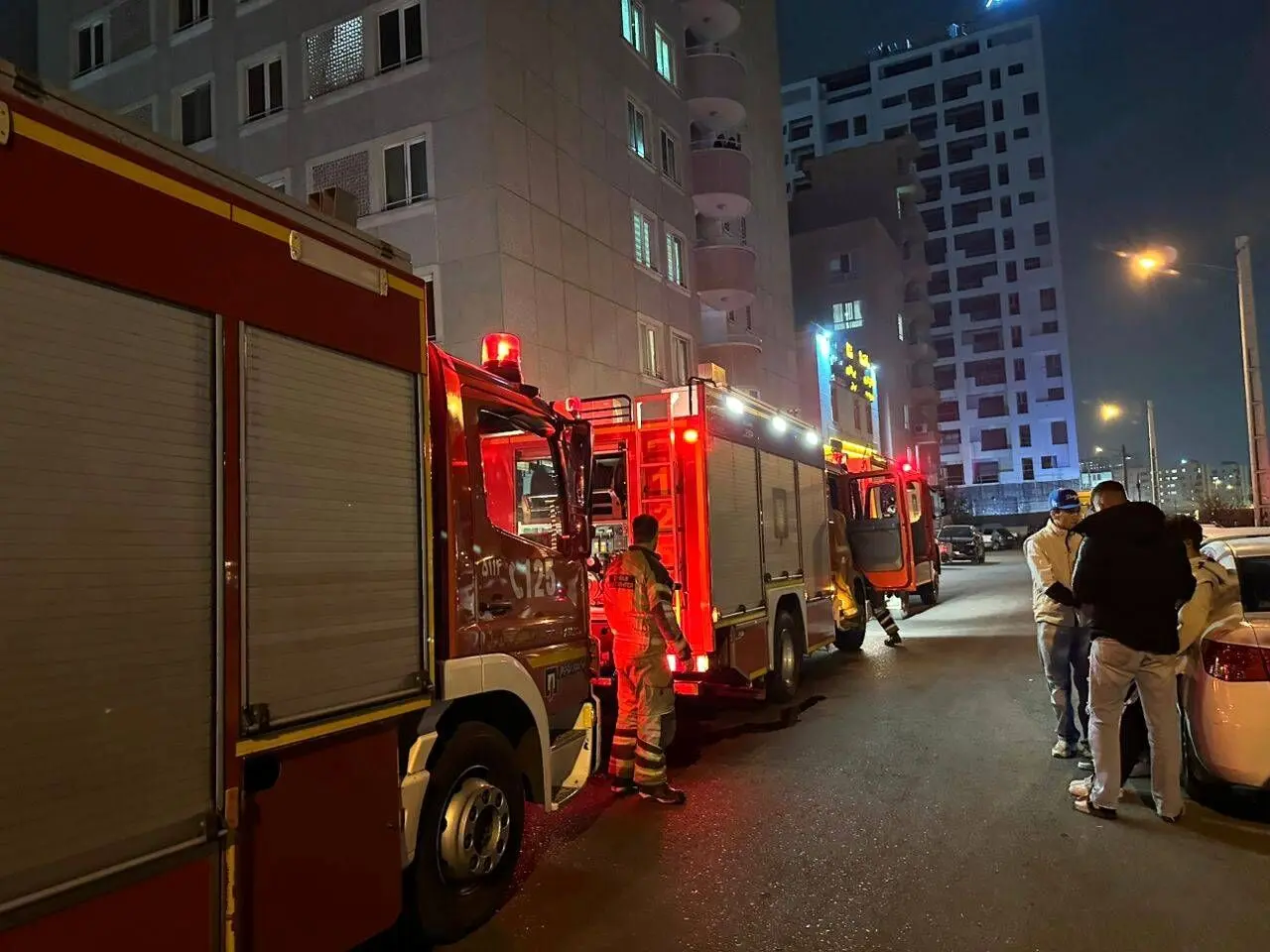 آتش‌سوزی در شهرک راه‌آهن تهران