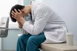 رزیدنتی تحقیر تمام‌عیار