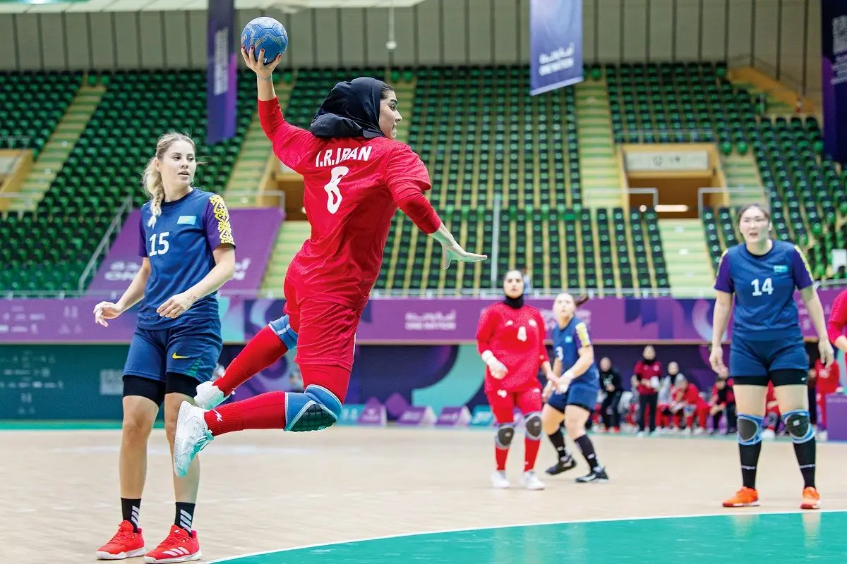 شگفتی‏‌ای که در ریاض خلق شد/بررسی عملکرد درخشان تیم ملی هندبال زنان ایران در گفت‏‌وگو با هانیه کریمی بازیکن این تیم
