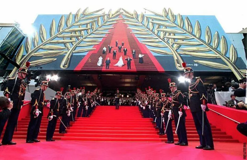 پشت پرده حضور اینفلوئنسرها روی فرش قرمز جشنواره کن؛ پای پول در میان است