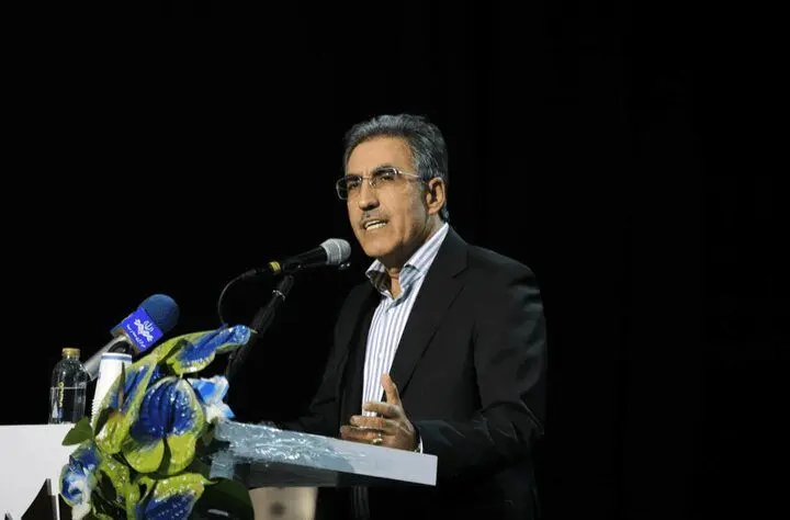 نماینده مجلس: تعدد نرخ ارز عامل فساد است