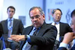 روایت محمود سریع‌القلم از مشکلات ایران