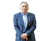 صادق زیباکلام استاد علوم سیاسی: فعال شدن مکانیسم ماشه وحی مُنزَل نیست و قابل برگشت است