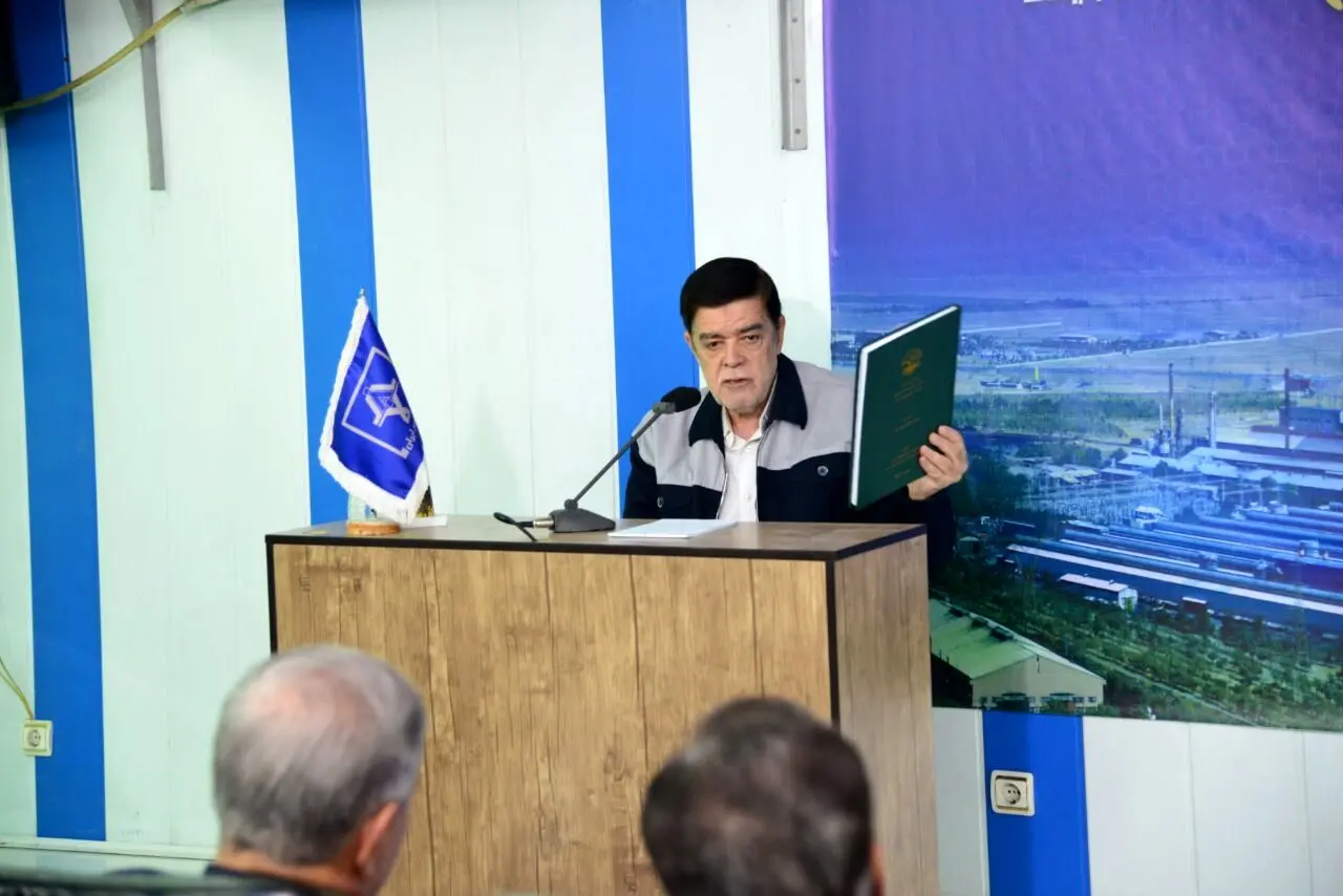 نشست خبری مدیر عامل شرکت آلومینیوم ایران با اصحاب رسانه برگزار شد