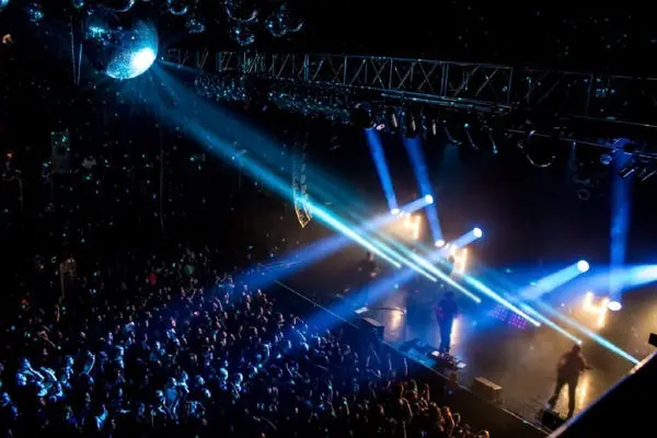 آدم‌حسابی‌های سالن‌های موسیقی